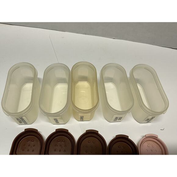 Lot Of 5 VTG Tupperware Lids Spice Shakers Containers Modular Mates 1843 - Picture 10 of 10